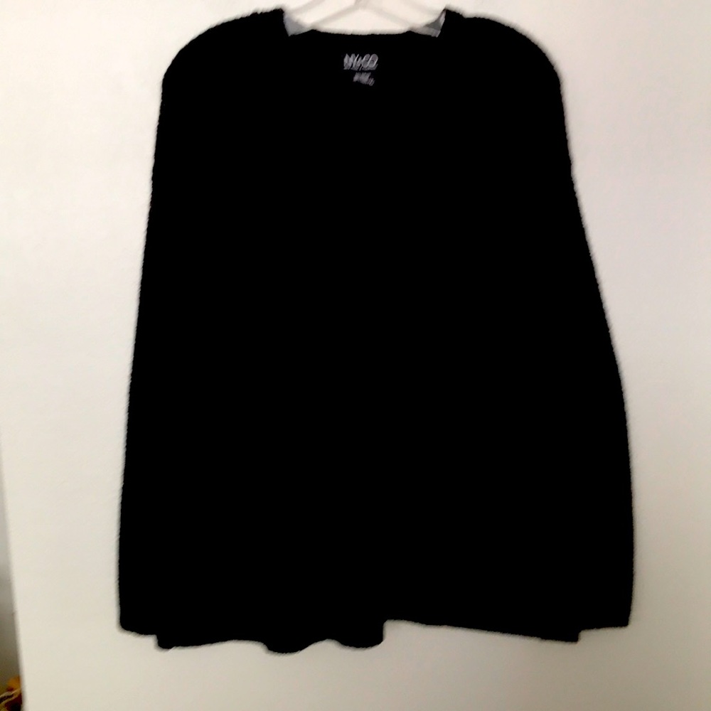 NY&CO BLACK SWEATER SIZE XL V-NECK GREAT CONDITION!